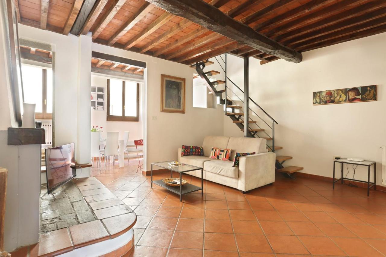 Tornabuoni In *